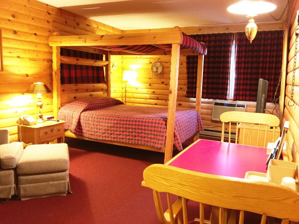 Northwoods Inn & Suites Minocqua Zewnętrze zdjęcie